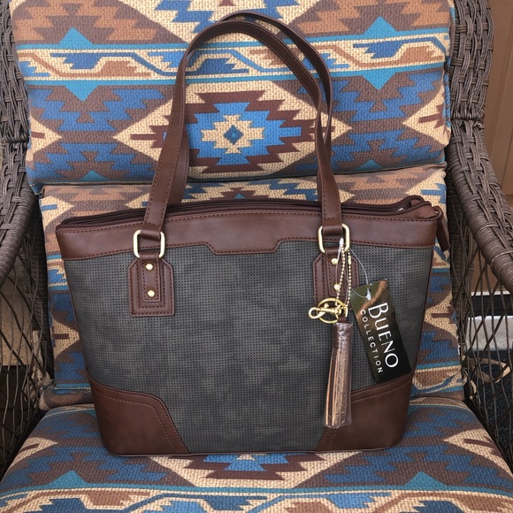 Bueno Handbags - Bueno Purse - NWT